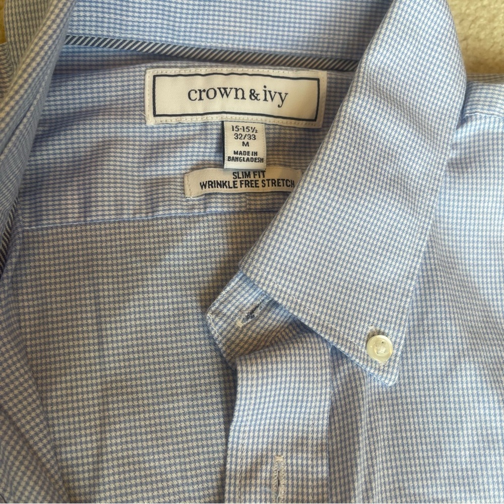 Like new Crown & Ivy dress shirt